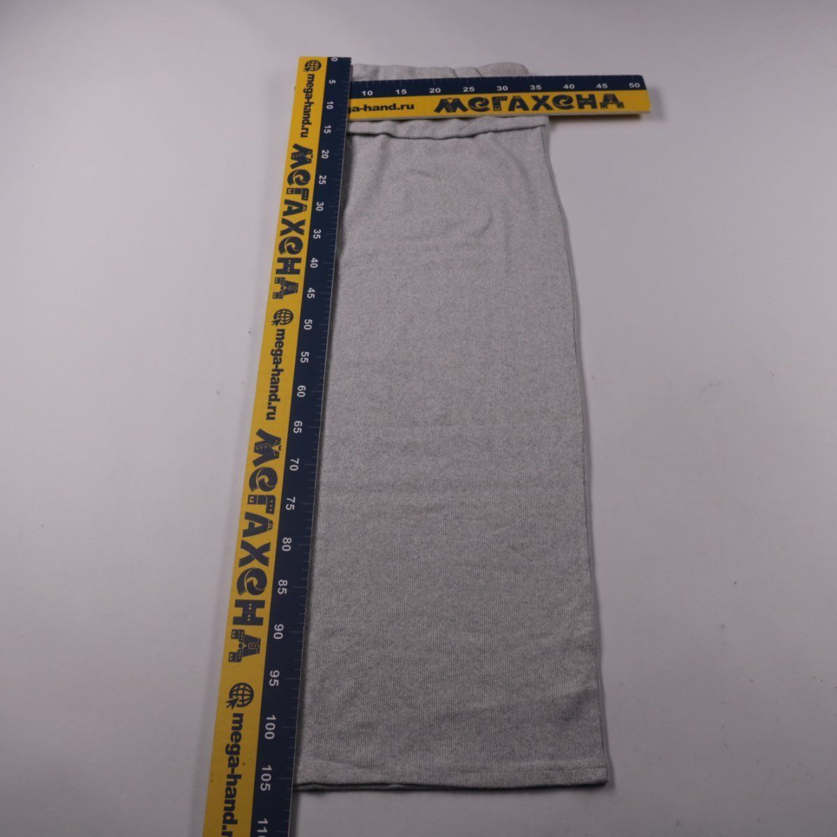 платье PrettyLittleThing