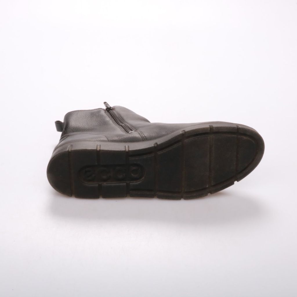 ботинки Ecco
